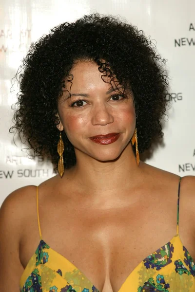 Gloria Reuben — Stock Photo, Image