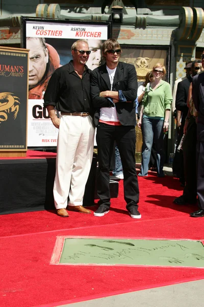 Kevin Costner Hand and Foot Print Ceremony — Stock Photo, Image