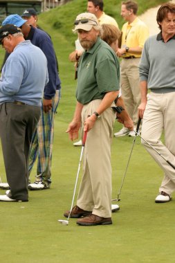 8 yıllık michael douglas ve lexus tarafından sunulan arkadaşlar