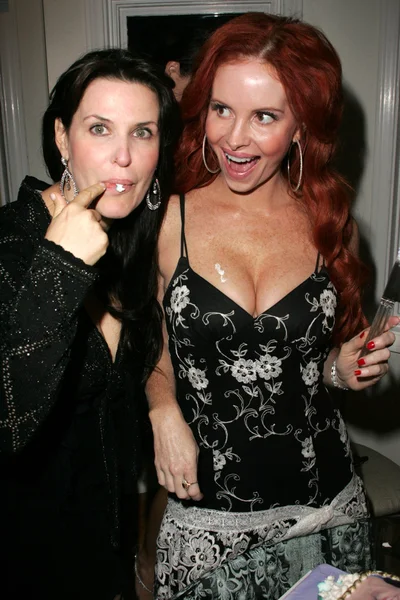 Jackie Watson and Phoebe Price — Stock Photo, Image