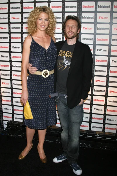 Jenna Elfman y Bodhi Elfman — Foto de Stock