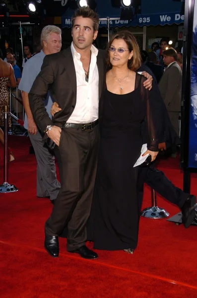 Colin Farrell e sua madre — Foto Stock