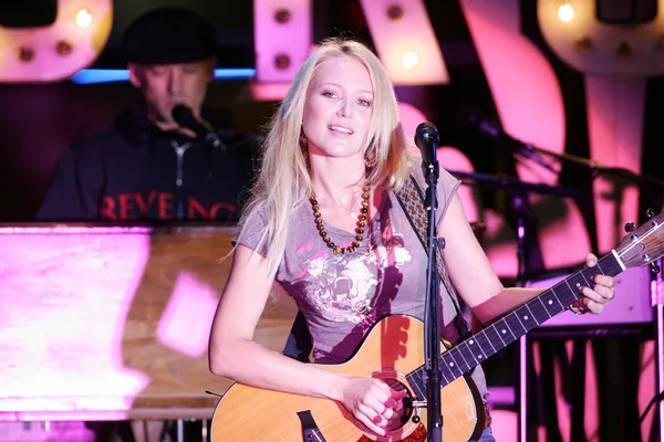 Jewel Performing Live in Concert — Stock Photo, Image