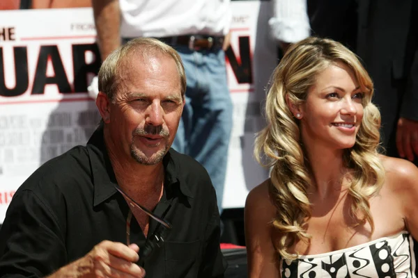 Kevin costner, el ve ayak töreni Yazdır — Stok fotoğraf