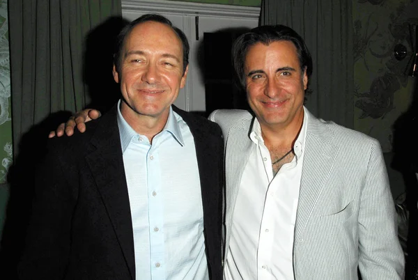Kevin Spacey e Andy Garcia al nuovo Triggerstreet.com Launch Party. Social Hollywood, Hollywood, CA. 06-15-06 — Foto Stock