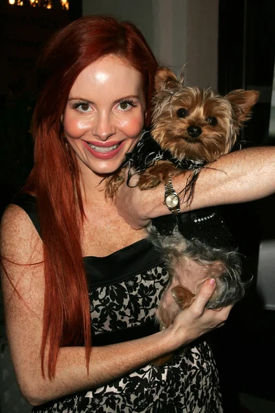 Phoebe Price and dog Henry — Stock Photo, Image