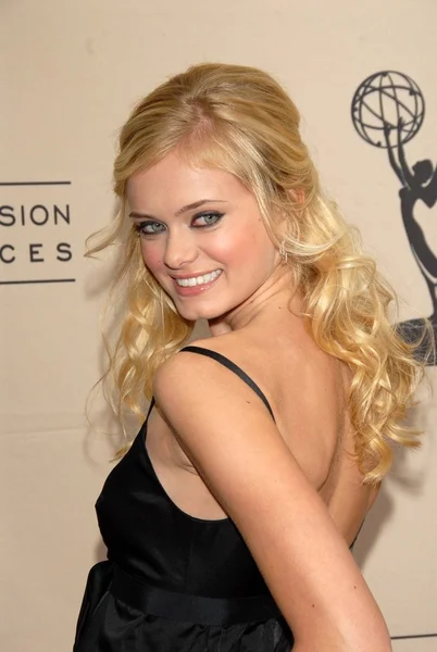 Sara Paxton — Stock Photo, Image