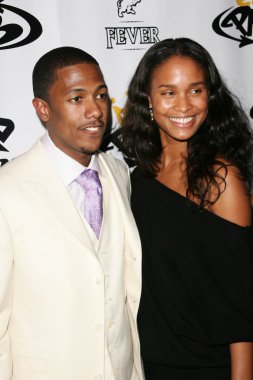 nick Cannon'ın doğum günü partisi ve açılış depolamak