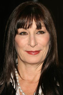 Anjelica Huston