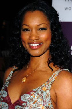 35 doğum günü kutlaması için seyahat ve eğlence dergisi