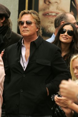 Bruce willis hollywood şöhret töreni yürümek