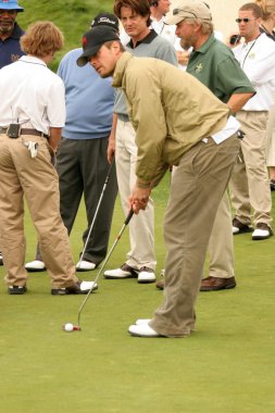 8 yıllık michael douglas ve lexus tarafından sunulan arkadaşlar