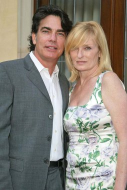 Chrysalis beşinci yıllık kelebek topu