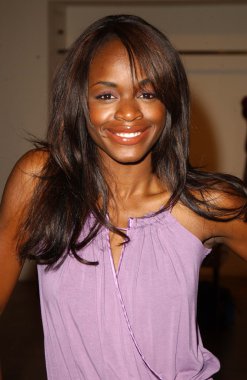 nzinga blake modelleri için geçerli t.v yeminli bakireler.