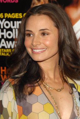 Mia Maestro