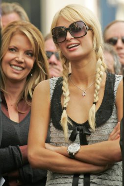 Jerry buss şöhret töreni hollywood walk