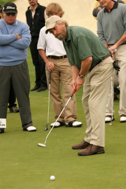 8 yıllık michael douglas ve lexus tarafından sunulan arkadaşlar