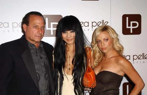 Wynn Katz con Bai Ling y Donna Katz —  Fotos de Stock