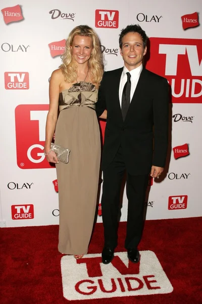 Kelly Limp y Scott Wolf en la TV Guide Emmy After Party. Social, Hollywood, CA. 08-27-06 —  Fotos de Stock