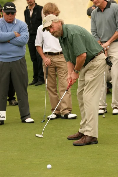 8 yıllık michael douglas ve lexus tarafından sunulan arkadaşlar