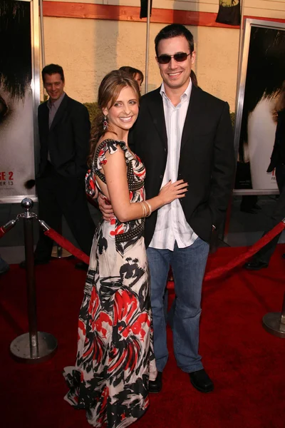 Freddie Prinze Jr. y Sarah Michelle Gellar —  Fotos de Stock