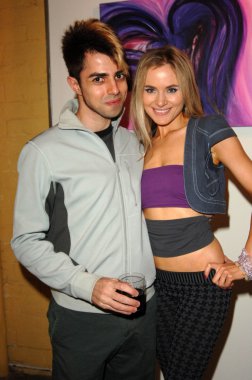 görünmeyen dünya tarafından paula labaredas Sanat Sergisi