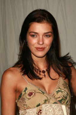 Adrianne curry, cirque du soleils deliryum açılması. Staples center, los angeles, ca. 09-14-06