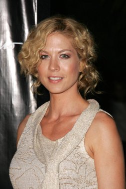 Jenna elfman