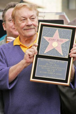 Jerry buss şöhret töreni hollywood walk