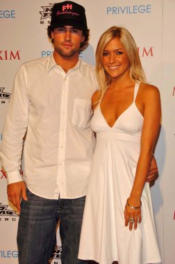 Maxim Dergisi ve gibi konuşabilir kurulur hiçbir korku oyunlar parti x