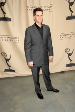 33 yıllık gündüz yaratıcı sanatlar emmy Ödülü