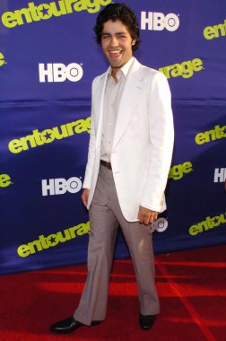 Adrian grenier entourage galasında. cinerama kubbesi, hollywood, ca. 06-01-06