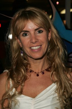 büyük ed hardy melrose yeniden açılması