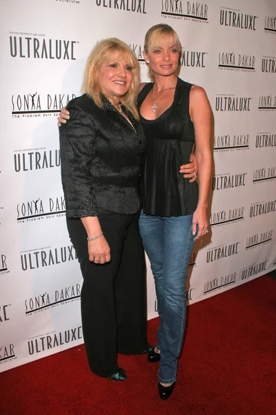 Sonya Dakar et Jaime Pressly — Photo