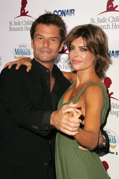 Harry hamlin i lisa rinna — Zdjęcie stockowe