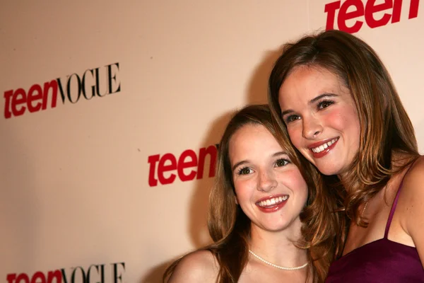 Vogue adolescente Joven fiesta de Hollywood — Foto de Stock