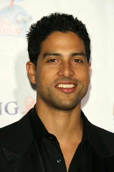 Adam rodriguez op de 2e jaarlijkse noche de ninos gala ter ere van johnny depp. Beverly hilton hotel, beverly hills, ca. 10-07-06 — Stockfoto