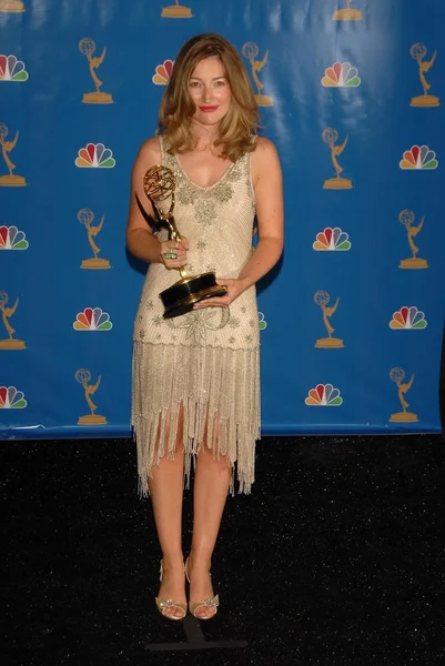 Kelly macdonald v tiskovém centru v 58. roční primetime emmy awards. svatyně hlediště, los angeles, ca. 08-27-06 — Stock fotografie