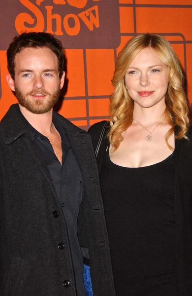 Christopher Masterson and Laura Prepon — стокове фото