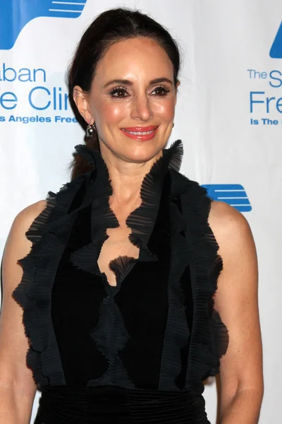 Madeleine Stowe no Saban Free Clinic Gala, Beverly Hilton, Beverly Hills, CA 11-19-12 — Fotografia de Stock