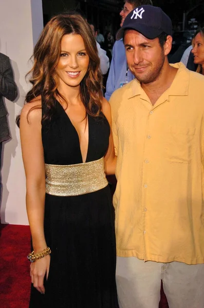 Kate Beckinsale e Adam Sandler — Foto Stock