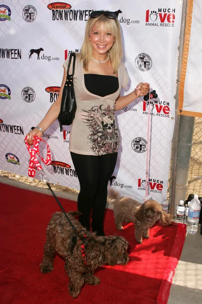 The 5th Annual BowWowWeen Benefit Presented by Dog.com — Stock Photo, Image