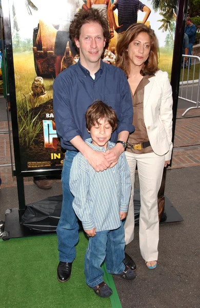 Tim Blake Nelson and family — Stock Photo, Image