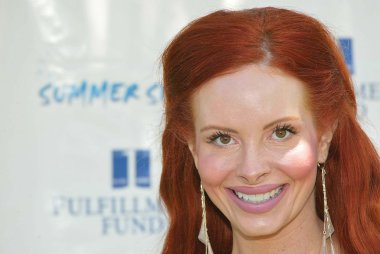 yerine getirilmesi fonun beşinci yıllık yaz sıçrama.