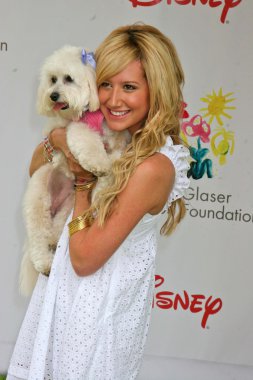 Ashley tisdale