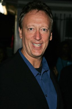 altına hücum başlatmak