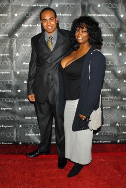 Macy's pasaport gala 2006