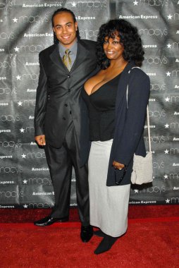 Macy's pasaport gala 2006