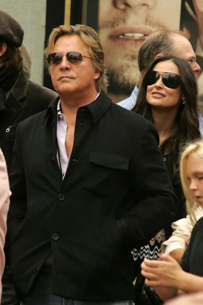 Bruce willis hollywood şöhret töreni yürümek