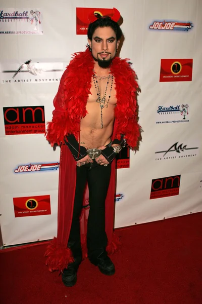 Lingerie di Halloween e ballo in costume di Dave Navarro — Foto Stock